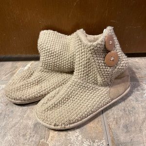 SOX knit fuzzy slipper ankle booties